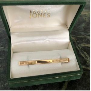 Gold Plated Tie Clip 2"L x 1"W x 1"H